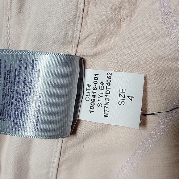 NYDJ DAYLA Wide Cuff Capri Size 4 - Picture 9 of 14